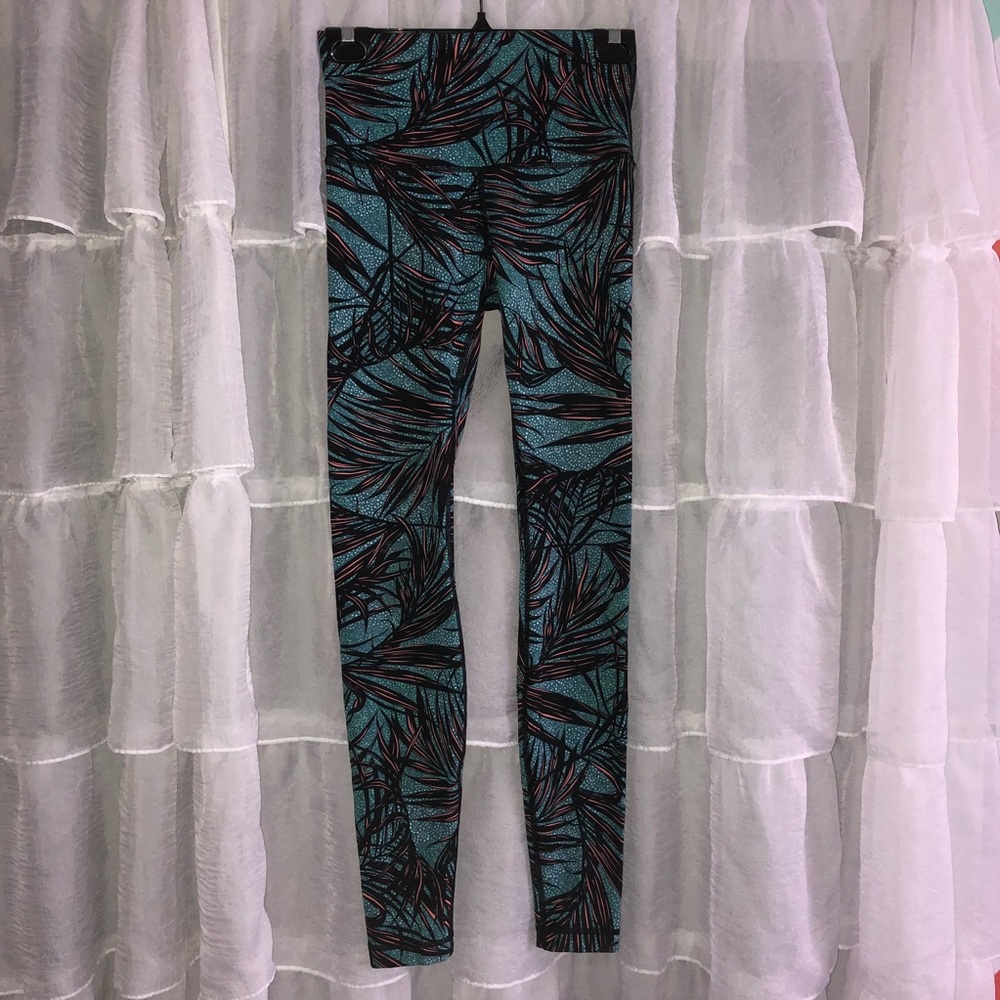 Lululemon WUNDER UNDER PANT! (rare!)